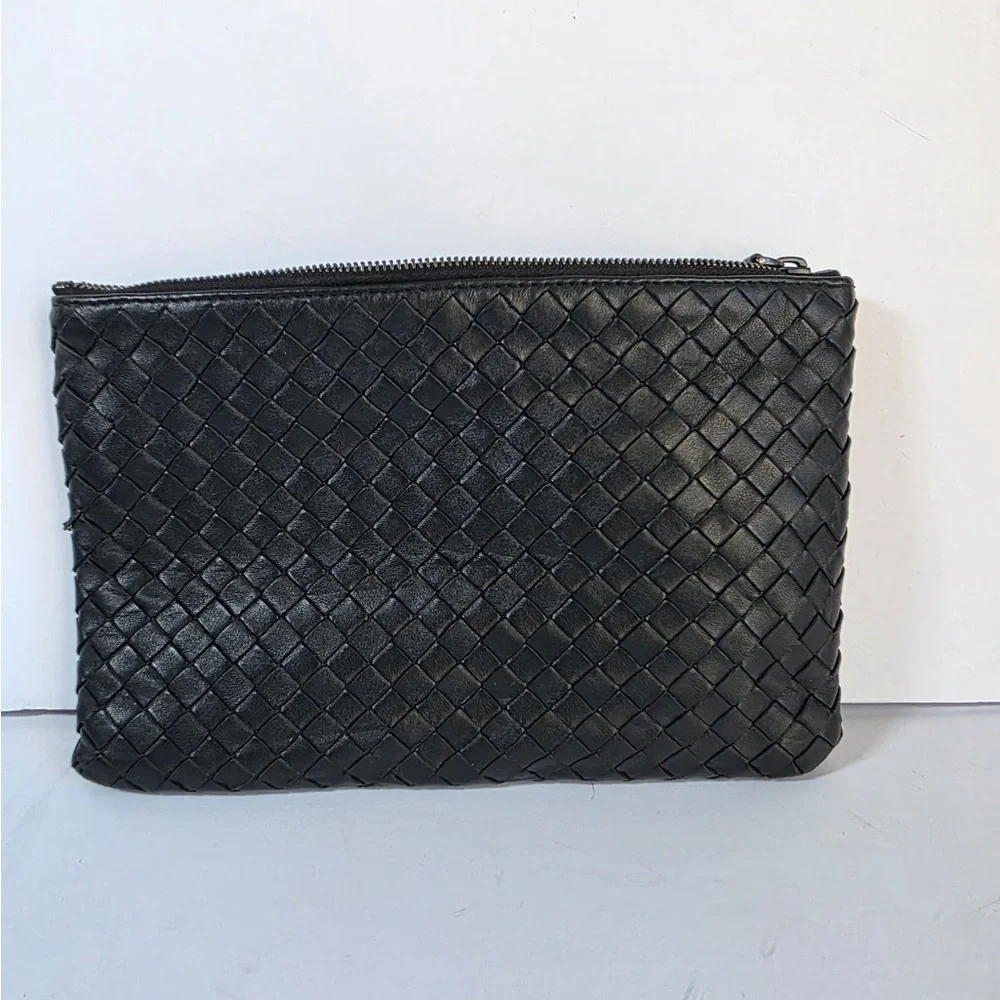 Bottega Veneta Woven Unisex pouch - Picture 1 of 7